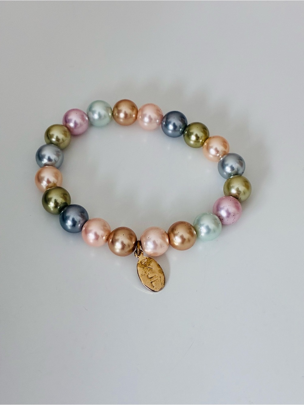 KJL First Lady Collection Multicolor Faux Pearl Stretch Bracelet Y2K 2009